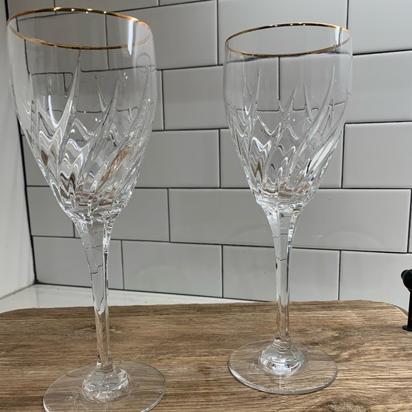 Mikasa Dining Crystal Mikasa Gold Rim Rendezvous Stem Wine Glasses